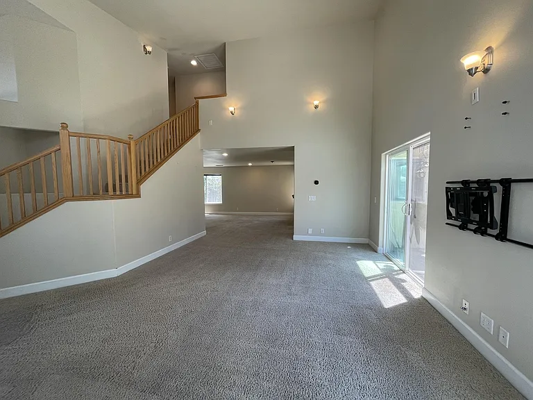 1 La Casa Ct — Photo 3