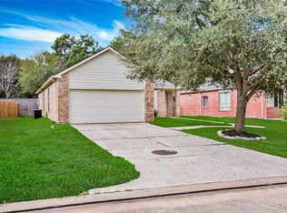 22215 Holly Branch Dr, Tomball, TX 77375