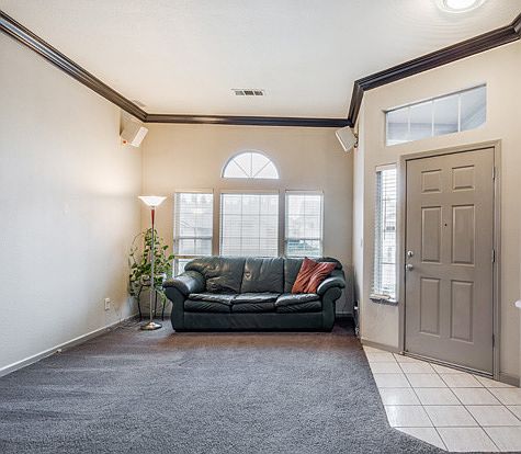 4th image of 9008 Hooded Crane Ct