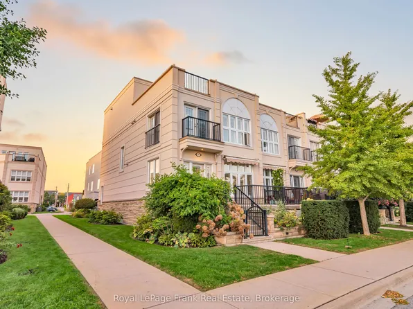 165 Division St #107, Cobourg, ON K9A 0B3