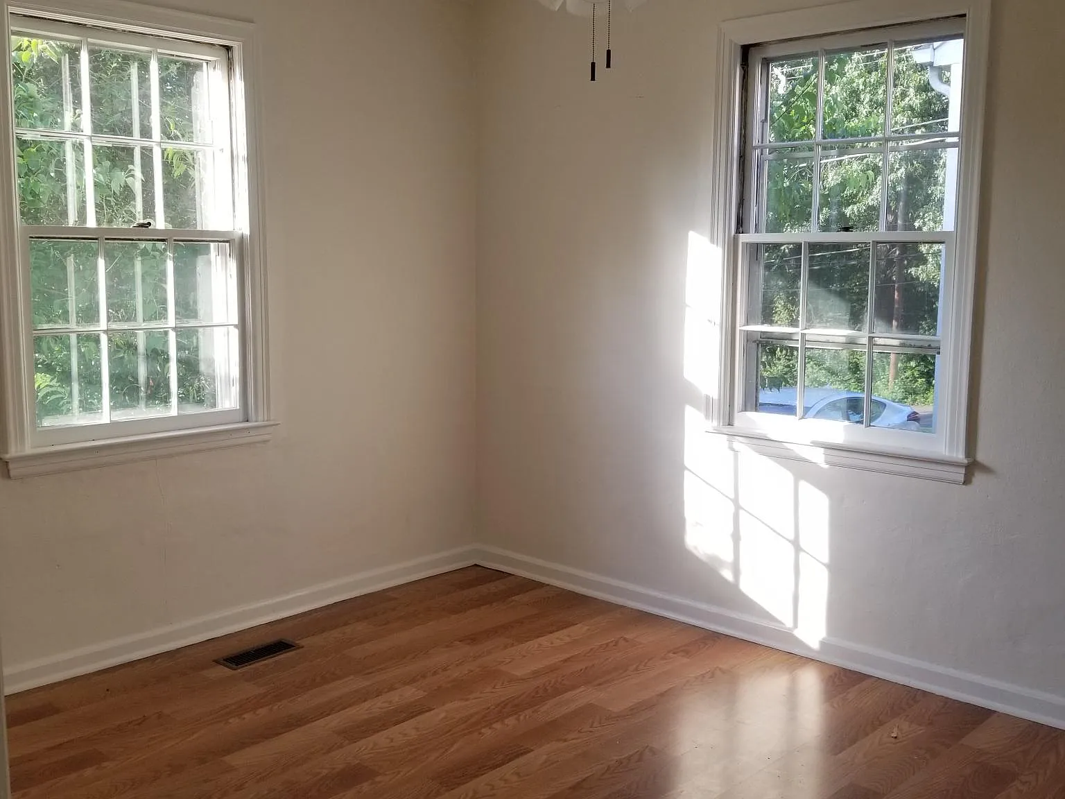 2 bed, 936 sqft, $1,650 — Photo 3