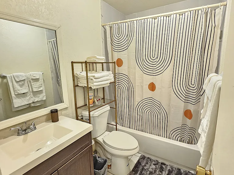 NW 29th Pl — Photo 2