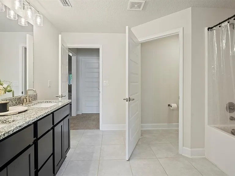 4224 Sagefield Dr — Photo 17