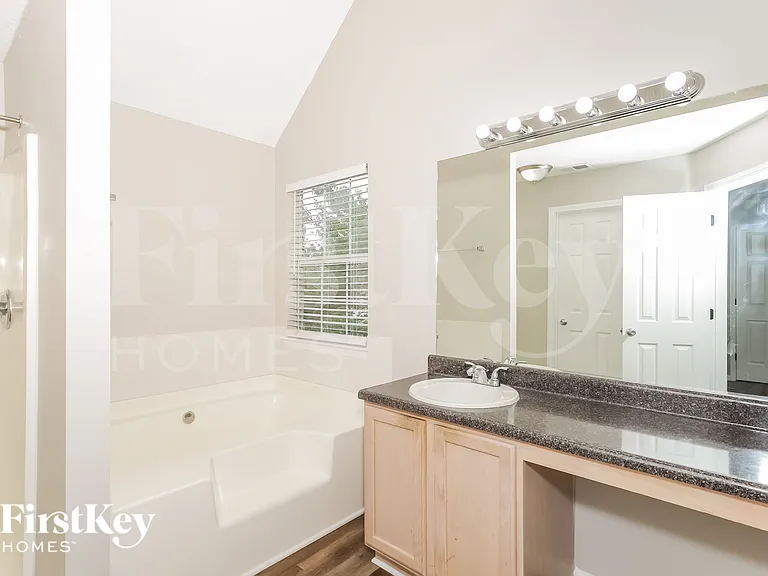 848 Asbury Trl — Photo 11