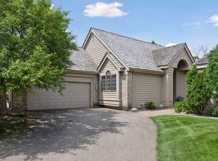 5380 Waters Edge Dr, Minnetonka, MN 55343