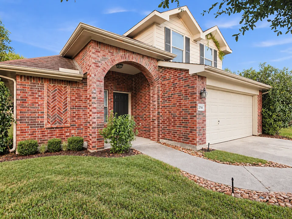 21714 Debray Dr