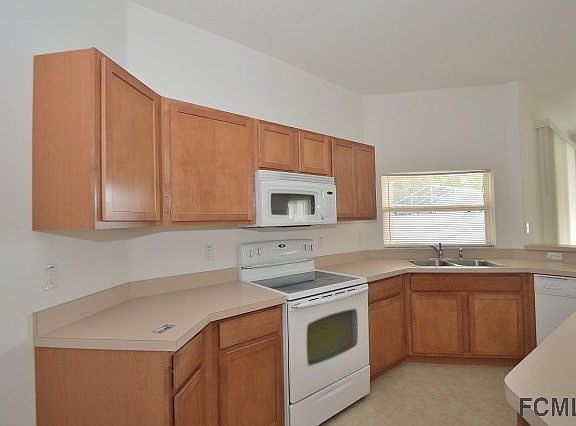 5th image of 30 Fernon Ln