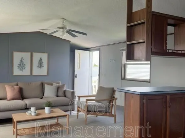 1901 1st St Trailer 84, Boone, IA 50036