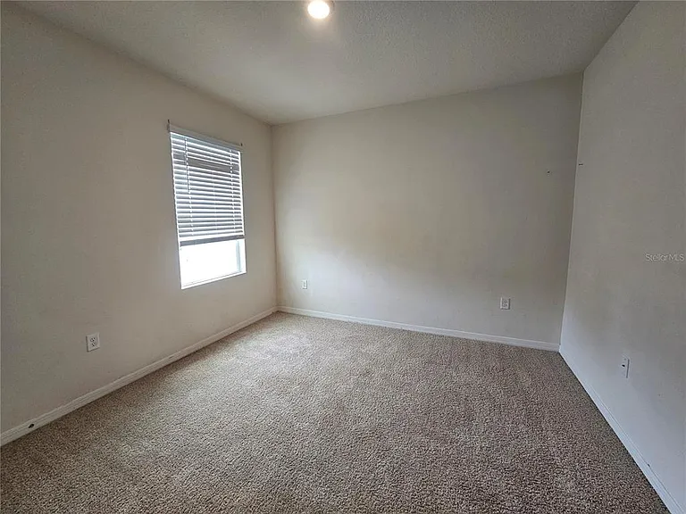 1387 Berry Ln — Photo 29