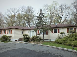 6 Wingate Dr, Livingston, NJ 07039