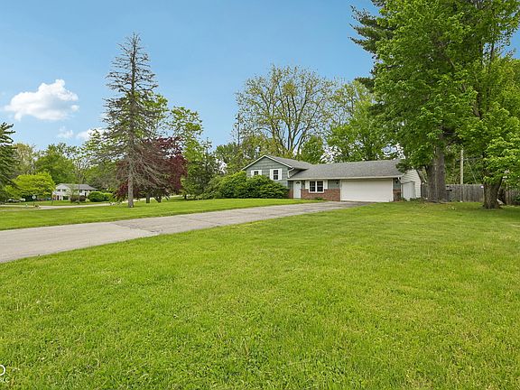 2nd image of 7969 Charlecot Dr