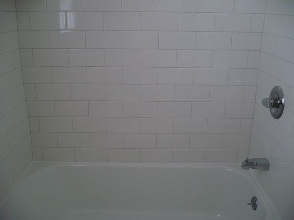 main bath tub