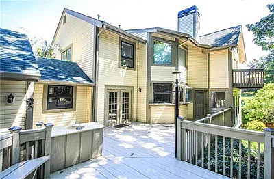 1456 Heritage Rd — Photo 33