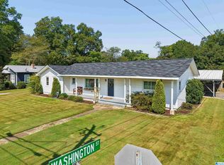402 Mildred St, Columbiana, AL 35051