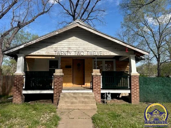 2212 SW Clay St, Topeka, KS 66611