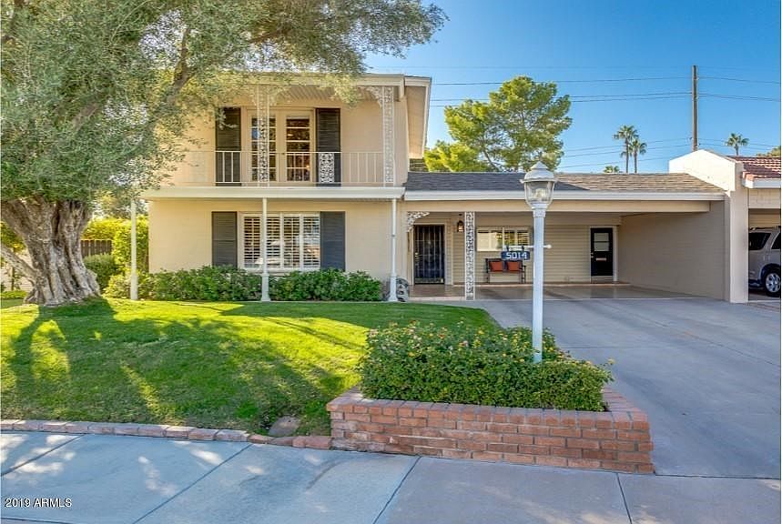 STUNNING CURB APPEAL