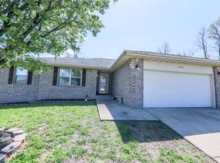3848 W Hanover St, Springfield, MO 65807