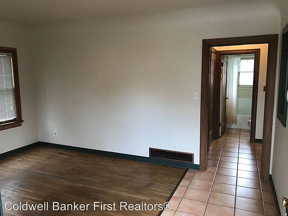 2nd image of 46 E Walnut St