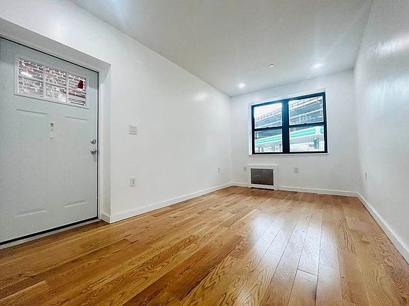 3rd image of 165 W 9th St Floor 2