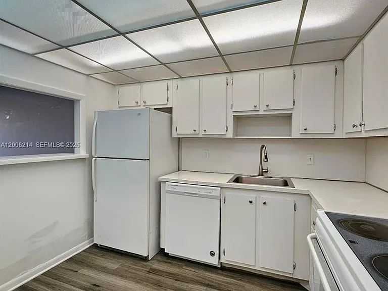 1200 NE Miami Gardens Dr #812W — Photo 4