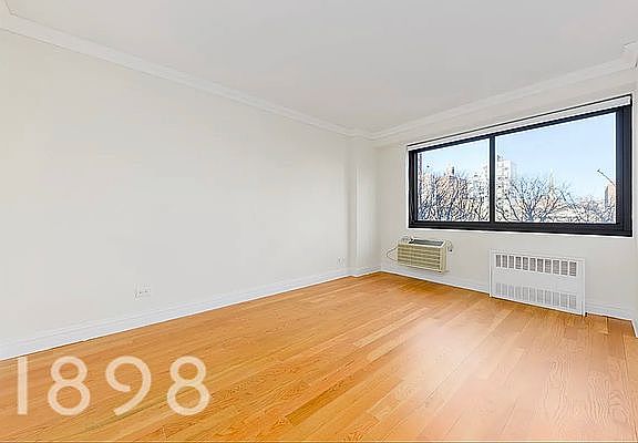 3rd image of 160 W 97th St #3AA