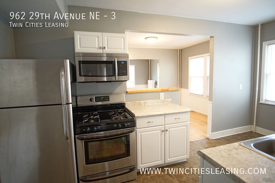 1st image of 962 29th Ave NE APT 3