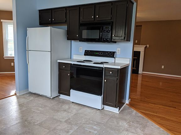 5th image of 8363 Curnow Dr