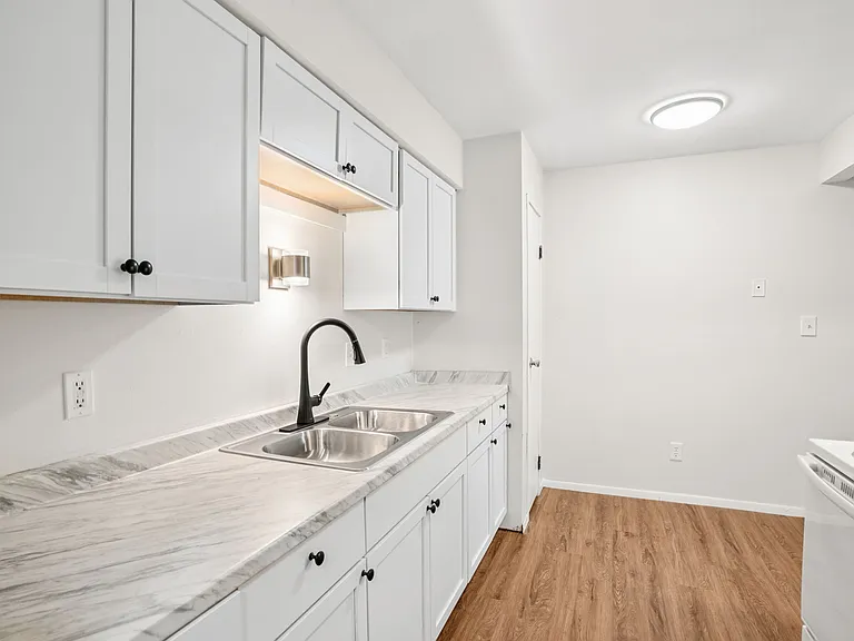 3200 Indiana St #203 — Photo 16
