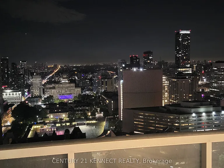 197 Yonge St #3310 — Photo 24