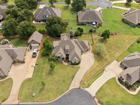 1620 Castellina Ct, Edmond, OK 73034