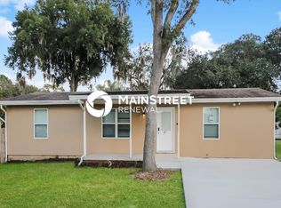 1260 Palm Dr, Oviedo, FL 32765