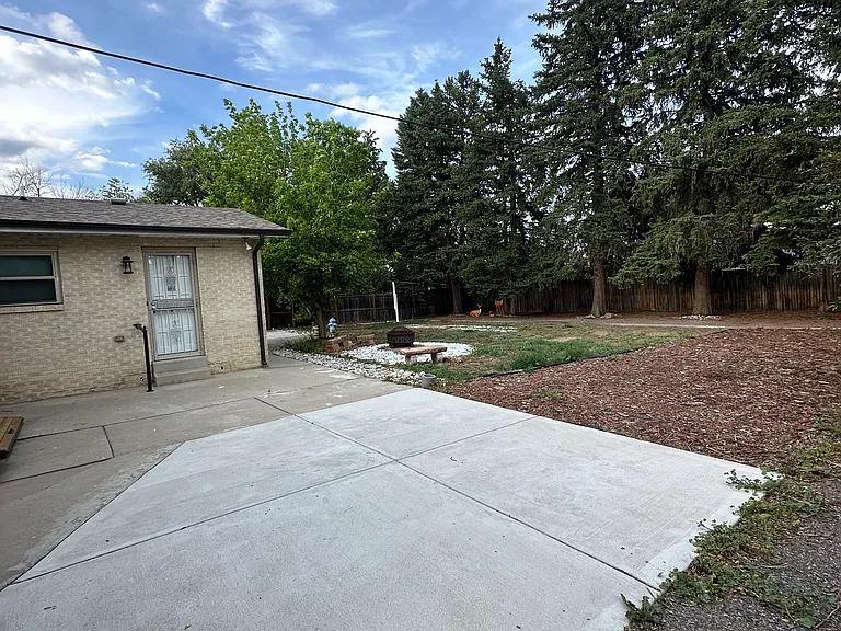 4520 Holland St — Photo 20