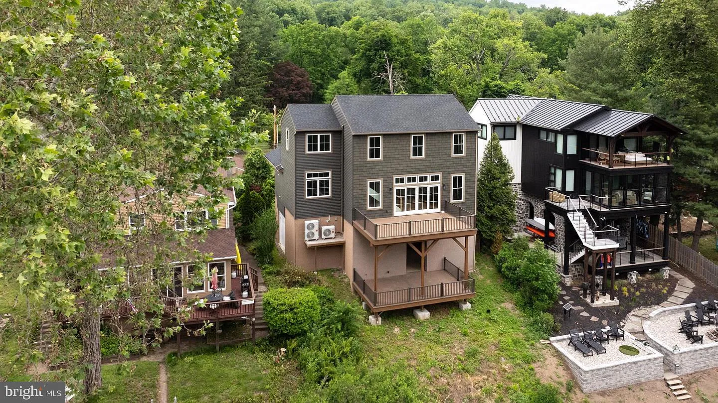4 bed, 3.0 bath, 2583 sqft, $6,500 — Photo 3