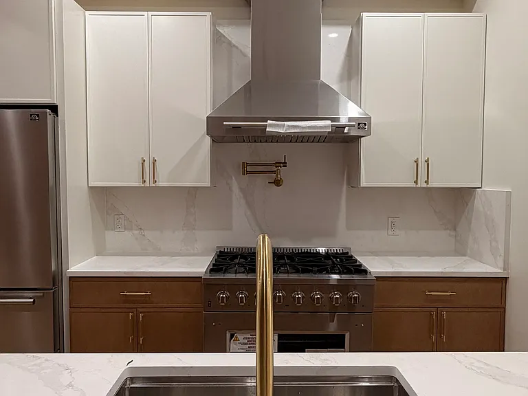 77A Somers St #2 — Photo 7