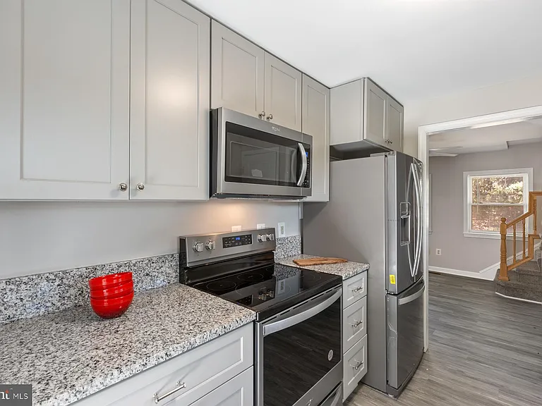 6903 Friendship Rd — Photo 15