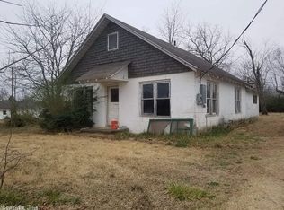 907 Reine St S, Mena, AR 71953