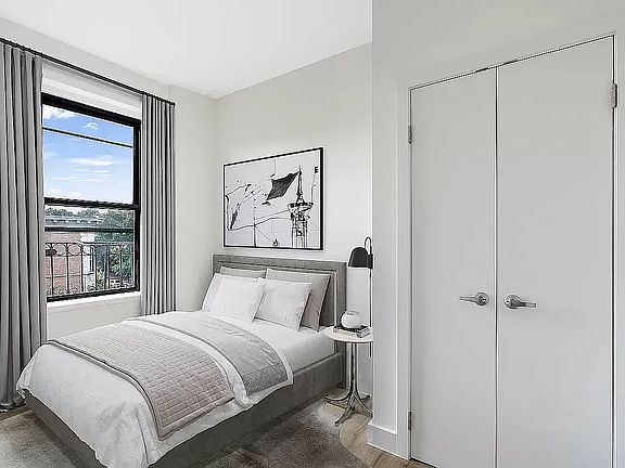 4th image of 38 Prospect Park SW APT 18