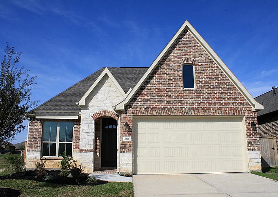2nd image of 19906 Rojo Rock Ln