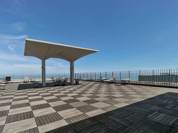 4th image of 3550 N Lake Shore Dr APT 604