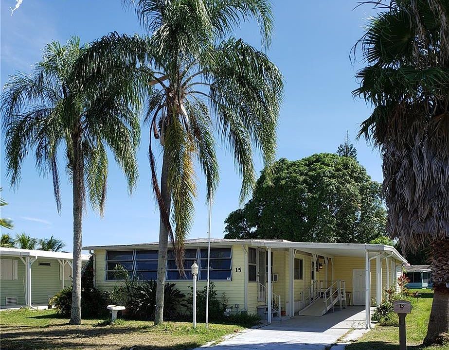 1st image of 15 El Camino Real