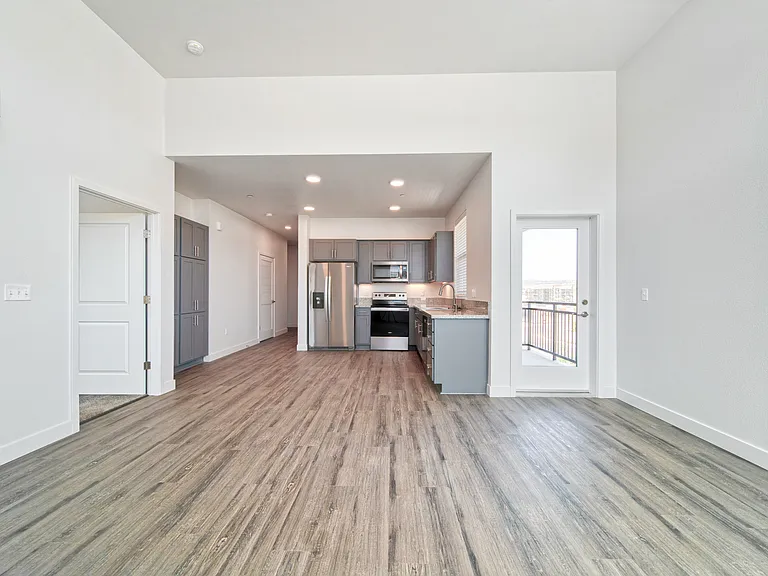 Tank District Apartments — Photo 30
