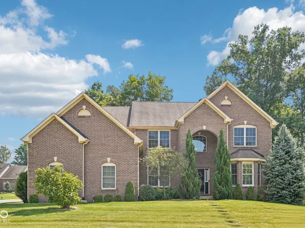 6677 W May Apple Dr, McCordsville, IN 46055