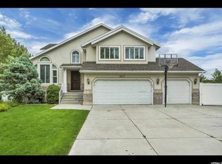 9817 S Memorial Dr, South Jordan, UT 84095