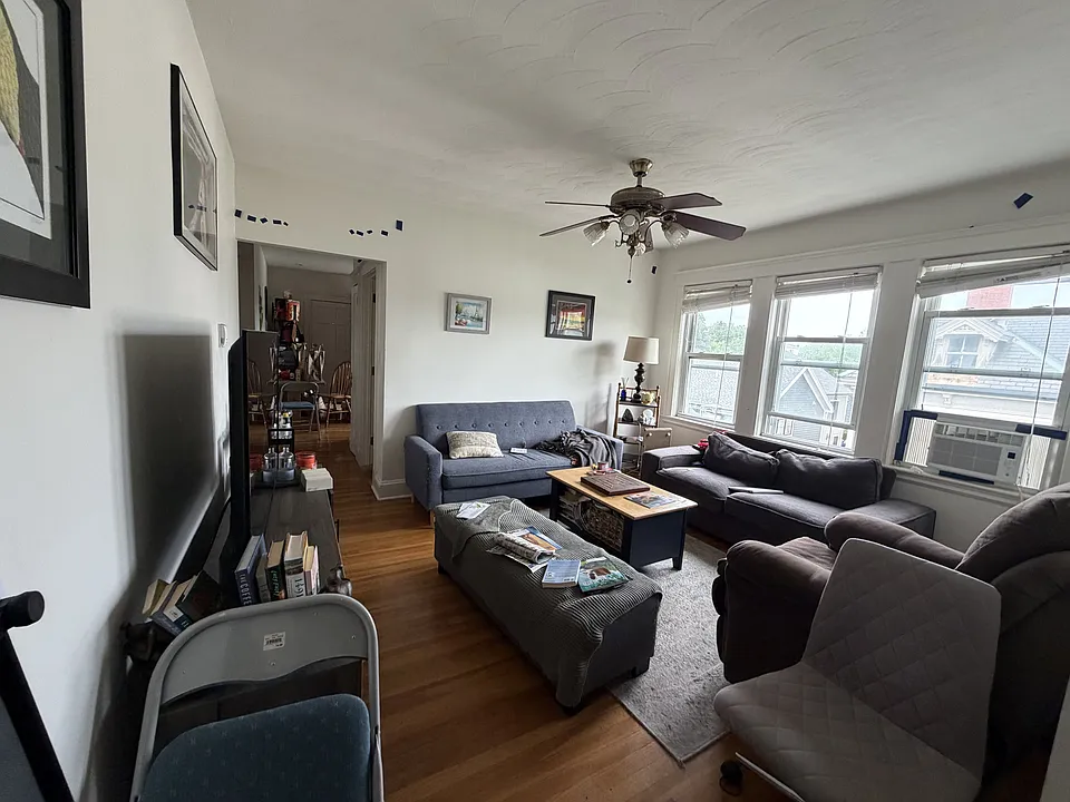 8 Arlington St #3