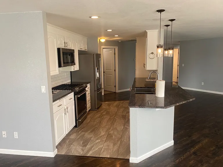 1529 S 32nd Ave — Photo 8