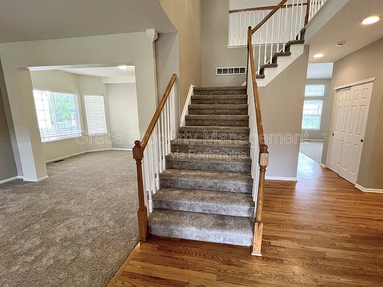 22192 Pebble Brook Ln — Photo 3