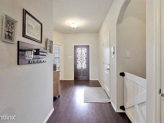 5th image of 1214R Coleman Dr