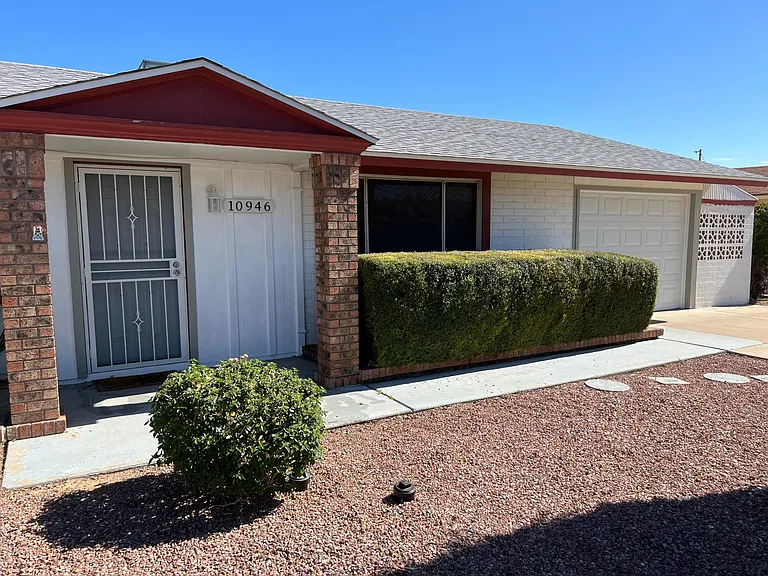10946 W Canterbury Dr — Photo 3