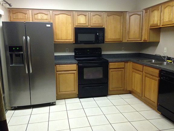 5th image of 9489 Forest Hills Cir