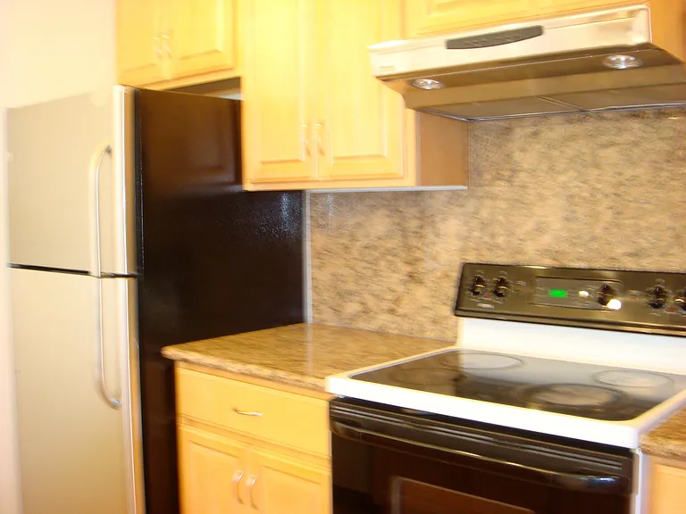2136 Skylark Ct — Photo 5